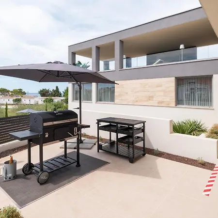 La Tina Lt Croatia ヴィラ ペトルチャネ