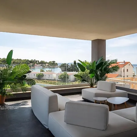 La Tina Lt Croatia *