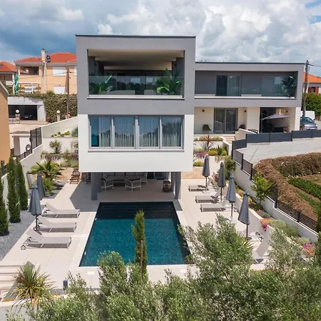 La Tina Lt Croatia *