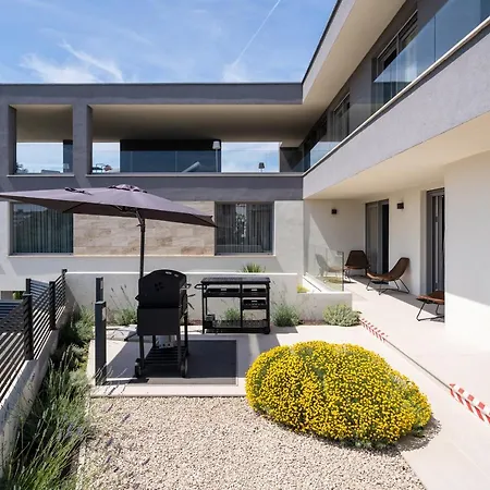 La Tina Lt Croatia Villa